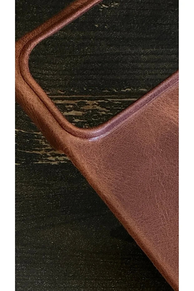 Magsafe Özellikli Hakiki Deri iPhone Kılıf - Kestane Kahvesi